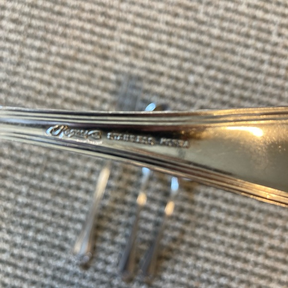 4 Pc Lot Rogers Stanley Roberts Stainless Trio Rose Flatware Forks & Spoons - Picture 2 of 2